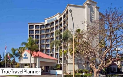 Hilton San Diego Airport/Harbor Island